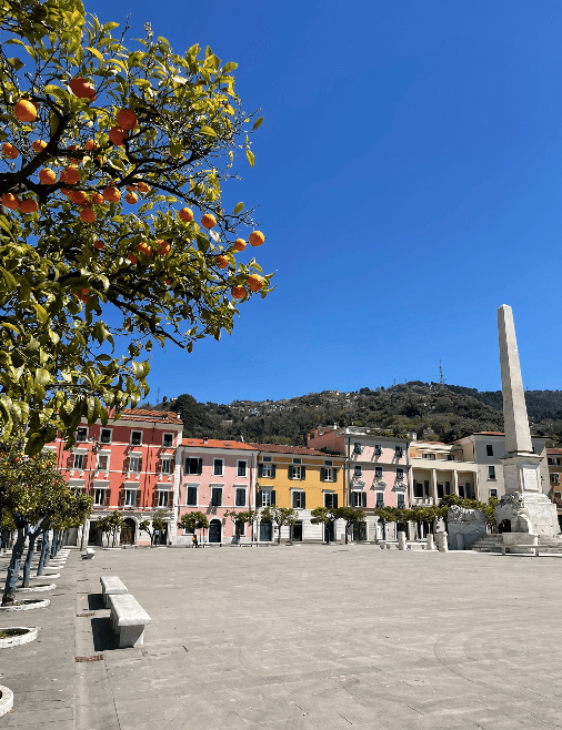 piazza degli aranci massa-min